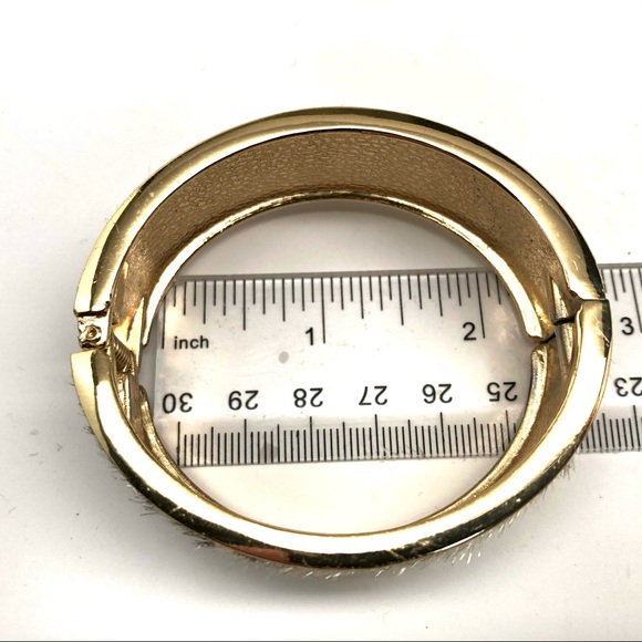 Faux Furry Fuzzy Leopard Print Clamper Bracelet - Picture 8 of 13